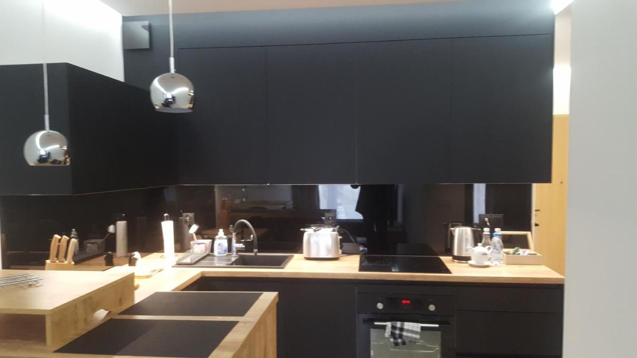 Apartament Skarbowa 2 & Parking Leszno  Buitenkant foto