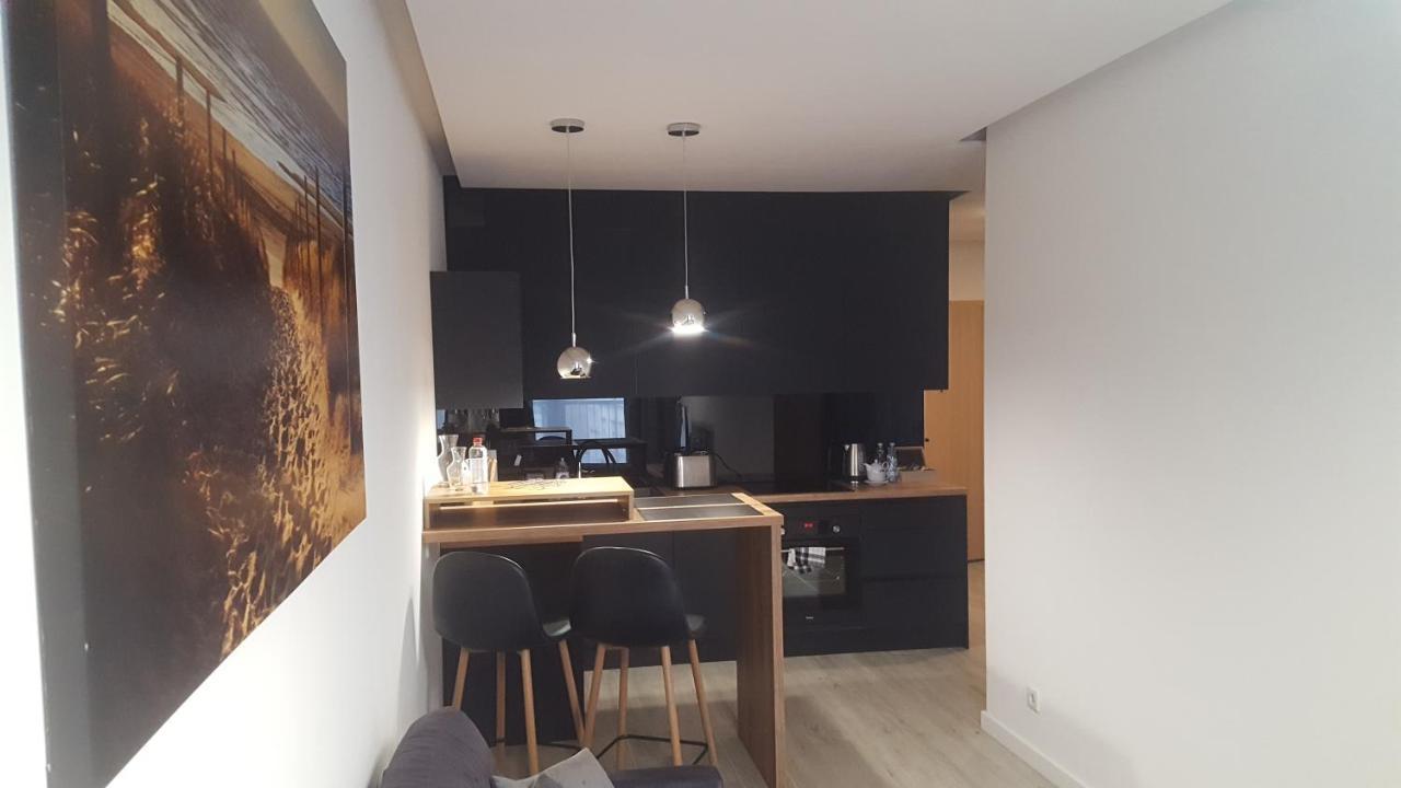 Apartament Skarbowa 2 & Parking Leszno  Buitenkant foto